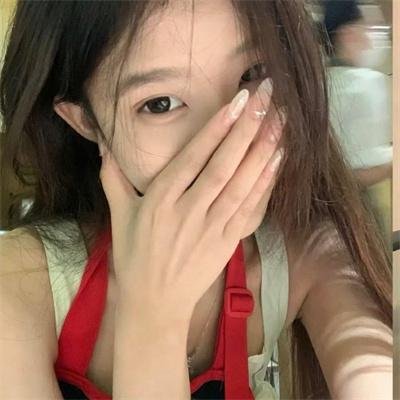他的模样